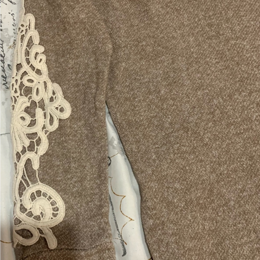 Sweater - Picture 4 of 9